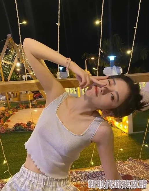 汤芳大胆玉门打开无遮挡，震撼全场引发热议，网友纷纷点赞评论不断！