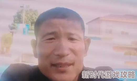 姬小满流眼泪翻白眼咬铁球图片引发热议，网友纷纷猜测背后故事，瞬间成为网络焦点！