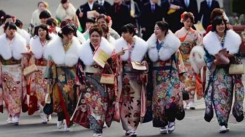日本三级香港三级韩国三级，真是让人感叹各国文化的差异与多样性，值得一看