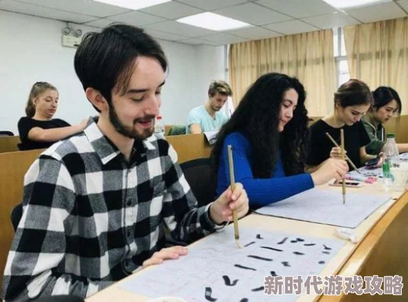 我把英语老师抄了一遍节课，真是个有趣的经历，让人忍俊不禁！
