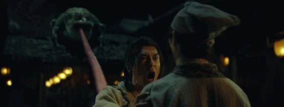 精彩对决：观看《赤狐书生》与惊险《怪物猎人》，哪个更震撼？