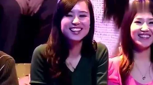 日本wwwzzzz泡妞高清别叫我老婆我是你舅妈