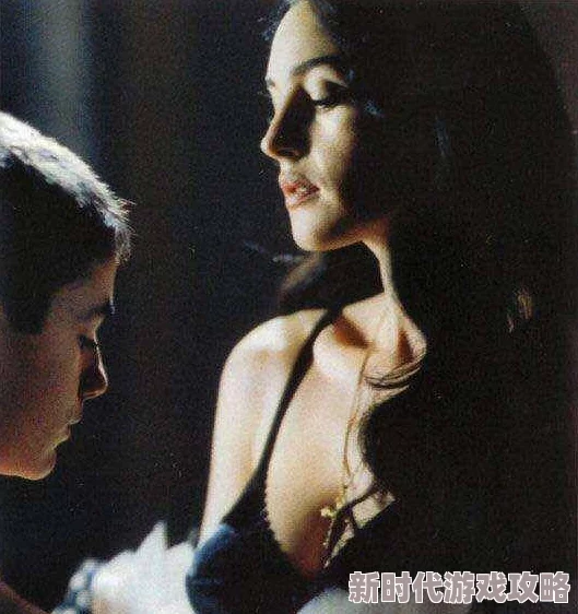 香港三级大乳情人该片以情色为主，讲述都市男女的欲望与情感纠葛