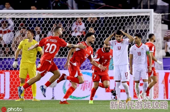 囚犯带妹记小熊移植游戏2023亚洲杯小组赛A组第2轮：塔吉克斯坦vs卡塔尔