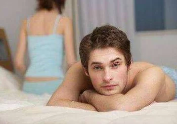 男女交媾视频是指成年男女之间进行性行为的影像记录，通常用于教育、研究或娱乐目的