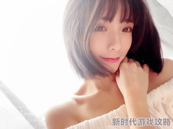 美女下面隐私不遮挡最近网红在直播中大胆展示,引发热议 美女下面隐私不遮挡最近网红在直播中大胆展示,引发热议