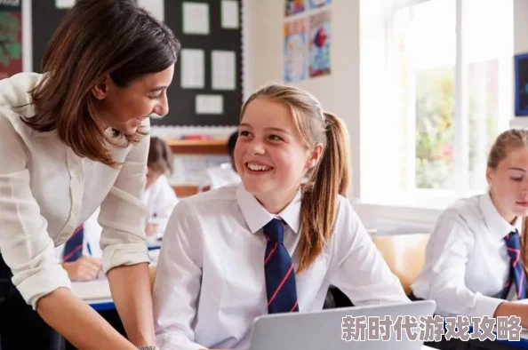 男生互摸同学勃起的故事在校园里引发热议，新鲜事是学生会组织了性教育讲座