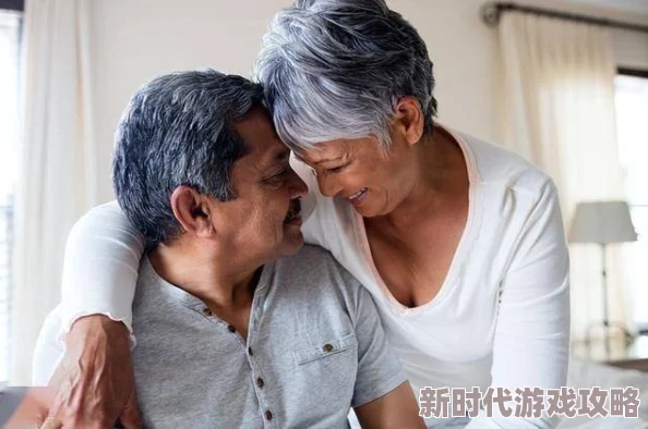 老年女人做爰全过程l最近研究发现，适度性生活有益于老年人身心健康