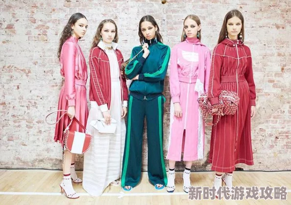 1992女性宝鉴时尚穿搭与生活智慧的完美结合,引领潮流风向标 1992女性宝鉴时尚穿搭与生活智慧的完美结合,引领潮流风向标