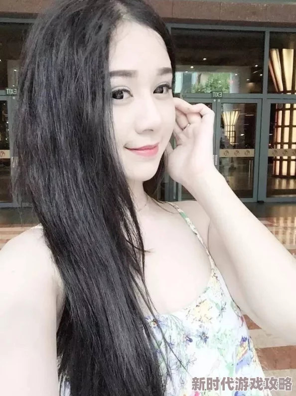 大胸美女被cao哭最近在网上爆红,成为热搜话题 大胸美女被cao哭最近在网上爆红,成为热搜话题