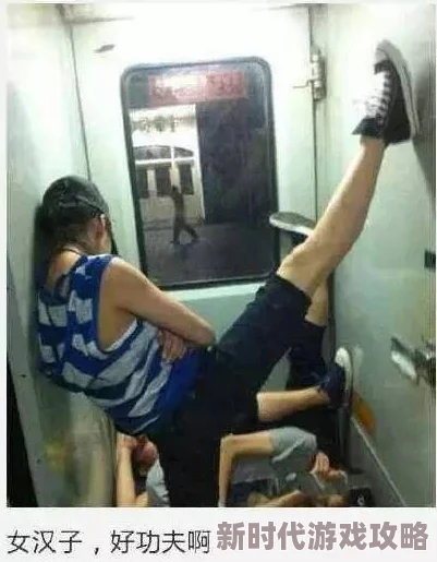 男人解开美女胸罩狂揉近日一男子因类似行为被警方拘留