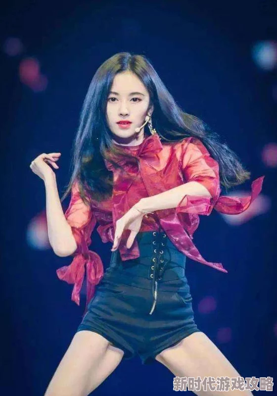 鞠婧祎第一次好紧好爽小说最近她在电影节上大放异彩，惊艳四座