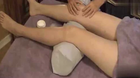 扒开腿操最近发现了一种可以增强运动效果的特殊按摩手法
