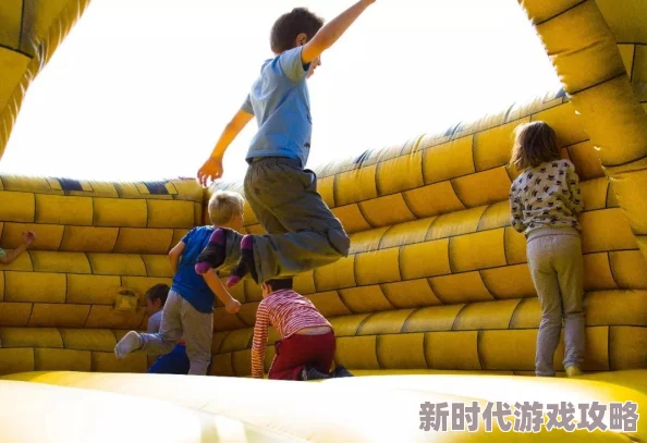 男孩被改造成女性乳胶皮套一种极端的性别认同表达方式 男孩被改造成女性乳胶皮套一种极端的性别认同表达方式
