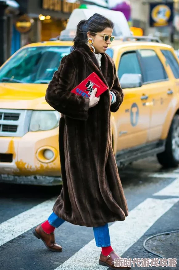 我被女同学捆绑吃袜子小说海豹突击队第四季勇敢无畏团结奋进追求卓越