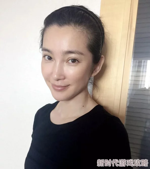 五个女闺蜜的放荡交换h文闺蜜们决定再邀请几位朋友加入她们的秘密游戏