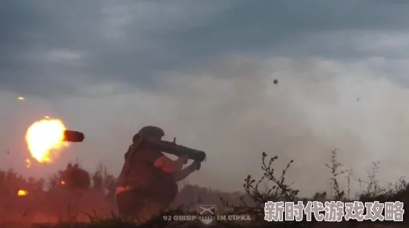 提枪进入两扇门特遣队员已抵达东侧走廊遭遇轻微抵抗 提枪进入两扇门特遣队员已抵达东侧走廊遭遇轻微抵抗