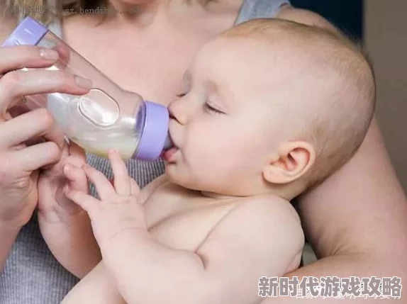 一边吃着一面膜下奶爽了宝宝今天吃奶很积极母乳量也增加了
