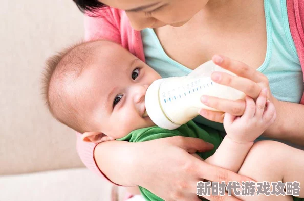 一边吃着一面膜下奶爽了宝宝今天吃奶很积极母乳量也增加了