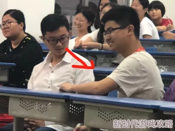 别揉我胸～嗯～啊在上课呢同桌的手越来越过分了老师好像也看到了