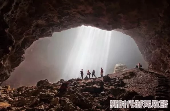 波西亚时光刚玉生产地揭秘：沙滩山区矿脉与神秘洞穴详解