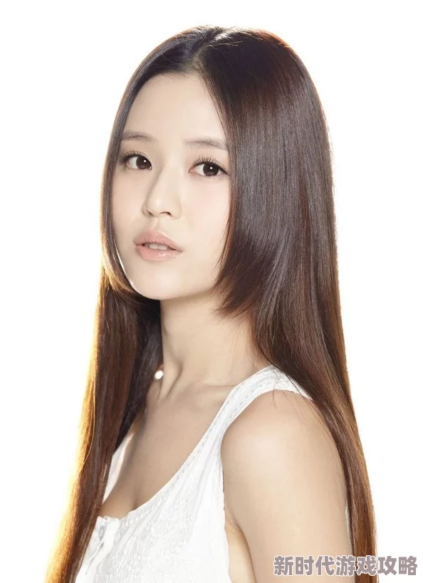 上原瑞穗番号她最近参与了一部新的成人影片拍摄,展现了全新的角色和风格。 上原瑞穗番号她最近参与了一部新的成人影片拍摄,展现了全新的角色和风格。