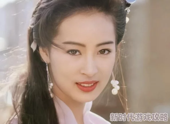 老女人逼小区居民透露她年轻时曾是选美冠军如今却深居简出很少与人来往 老女人逼小区居民透露她年轻时曾是选美冠军如今却深居简出很少与人来往