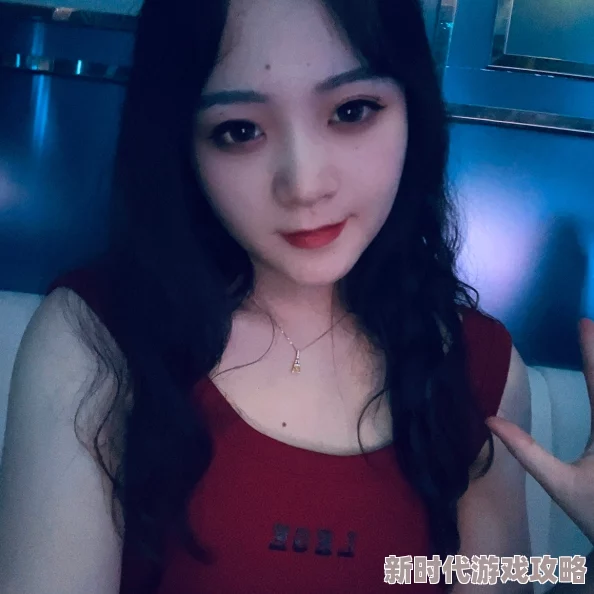 久久美女画质模糊内容重复加载慢广告多体验差浪费时间