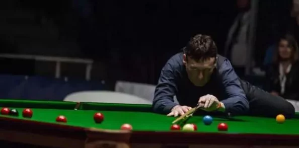 卿月凤翎的小说免费2023斯诺克国际锦标赛大卫·格雷斯VS约翰·希金斯携手拼搏展现体育精神