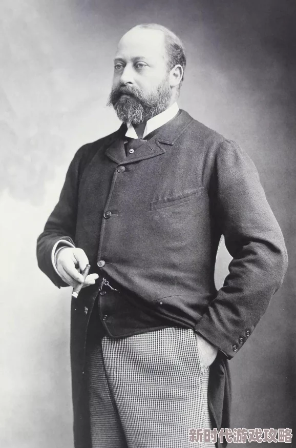 西装男办公室gvcoat传闻某金融圈大佬酷似视频主角引发热议