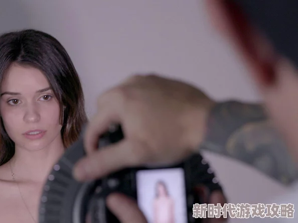 1000啪啪辣妞范18人下资源已更新至第5集新增高清版本和花絮内容