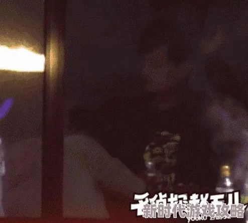 脱内衣给男生吻胸视频曝光者称视频系偷拍上传网络疯传