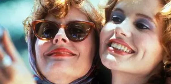 末路姐妹花亡命天涯令人唏嘘结局反转引网友热议 末路姐妹花亡命天涯令人唏嘘结局反转引网友热议