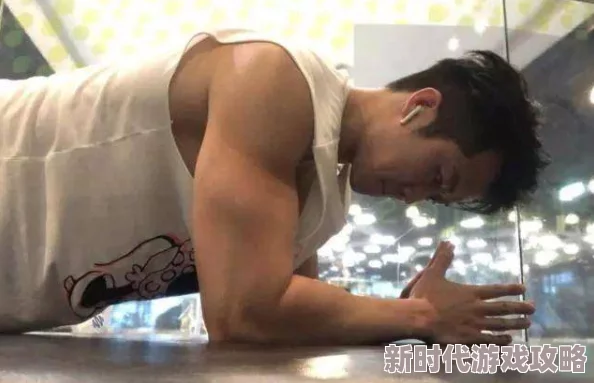 肉高H男男美人受尺度很大,剧情略显单薄,但受的描写很到位 肉高H男男美人受尺度很大,剧情略显单薄,但受的描写很到位