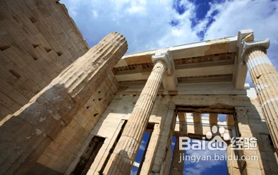 无尽长廊揭秘：历史建筑中隐藏的视觉奇观与未曝光设计秘密