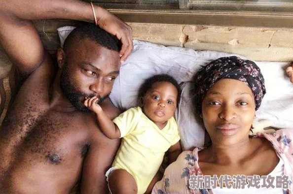 blackedrawvidee黑人据传与神秘亚裔女子深夜约会同返公寓引发网友热议