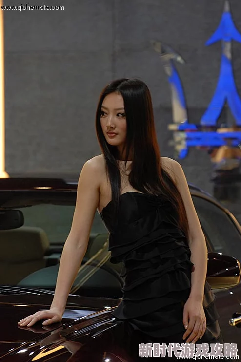 美妇的肉臀娇吟：近日社交媒体上热议一位模特因其独特身材引发的争议，网友们纷纷发表看法，讨论审美标准与身体积极性