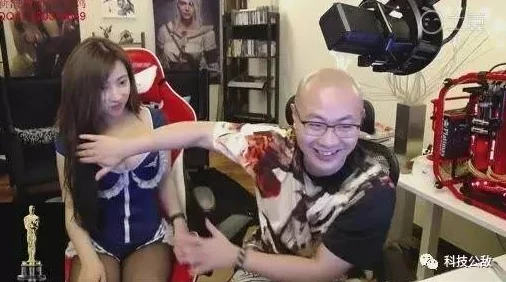 巨胸刺激下面视频引发热议，网友纷纷评论：这背后隐藏着怎样的社会现象与文化冲突？