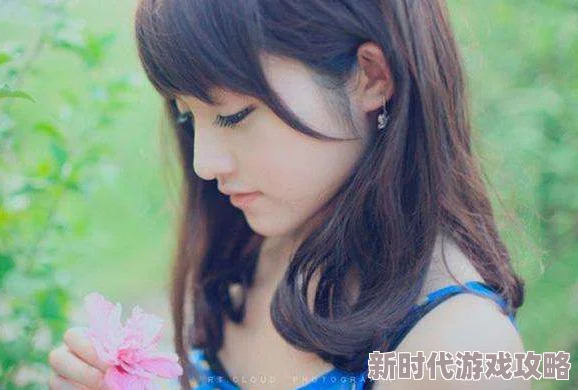 seve韩国女孩：她的生活背后隐藏着哪些不为人知的八卦故事？粉丝们纷纷猜测她的真实身份！