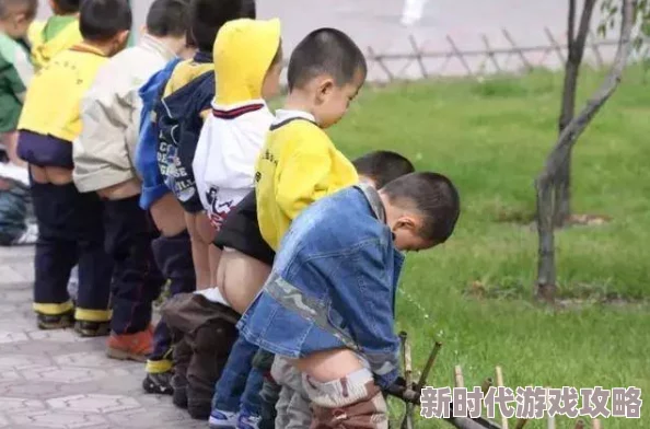 偷拍沟厕撒尿大屁股撅起来：现代社会隐私侵犯现象的研究与反思