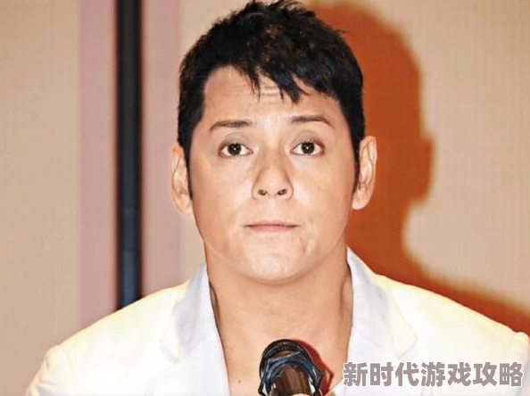 HWDHDHDXⅩXXX100：传闻某知名明星即将复出，背后隐藏的秘密让粉丝们热议不已！