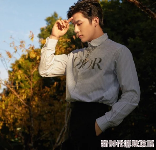 亚洲男男gaygay做受xxⅹ：新一季热门影视剧引发热议，性别表达与文化认同的碰撞成为焦点话题