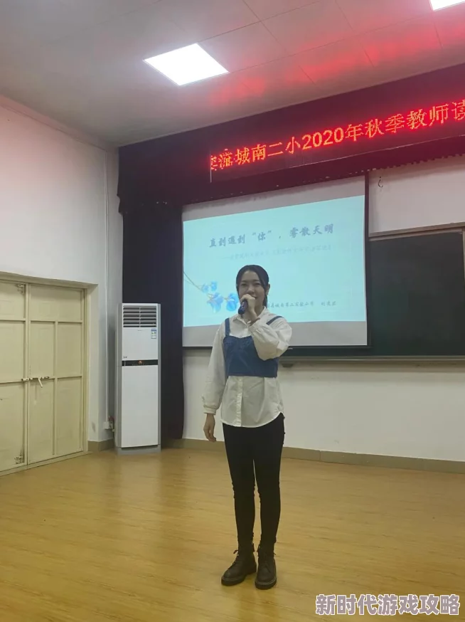 锕锕锕锕锕锕好大好湿作文：在创作中感受灵感的涌动与情感的交织，书写心灵深处的真实体验