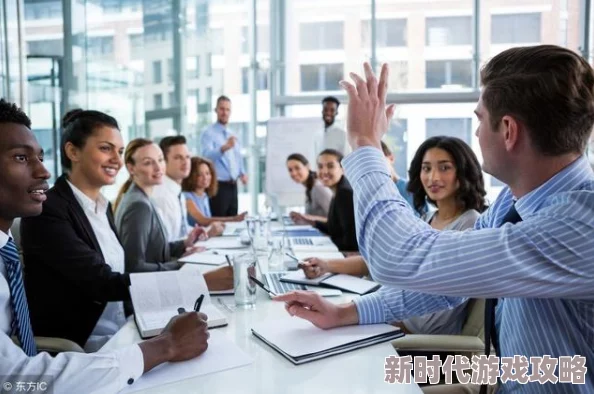 口述开会时桌子下躲人帮你解决,意外发现同事的秘密与职场潜规则引发热议 口述开会时桌子下躲人帮你解决,意外发现同事的秘密与职场潜规则引发热议