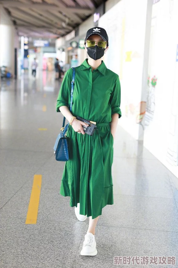 欧美老女人逼：探讨当代社会对女性年龄的偏见与挑战，如何打破刻板印象，实现自我价值与尊严