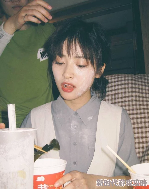 李丽莎最新动态：她在新剧中的精彩表现引发热议，粉丝们纷纷期待她的下一步发展与更多作品发布！