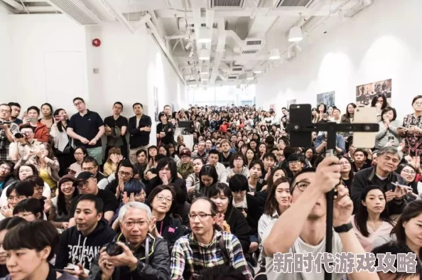 文枫柔佳：最新动态揭示她在艺术领域的突破与成就，展现出独特的创作风格和无限潜力