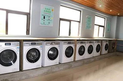 濯濯曜洗衣店推出全新环保洗涤技术，助力绿色生活，引发市民热议与关注！