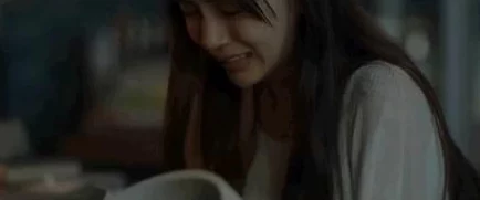 香港午夜三级a三级引发热议，网友们对其内容和影响各抒己见，认为应加强监管以保护青少年