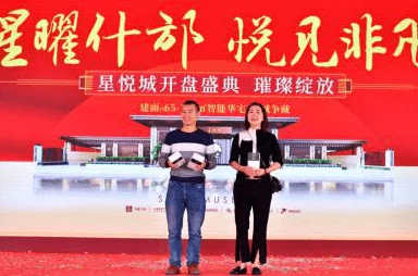 甘雨开胸襟澎湃，展现无与伦比的魅力与实力，引发粉丝热烈追捧，成为当下最受瞩目的焦点！